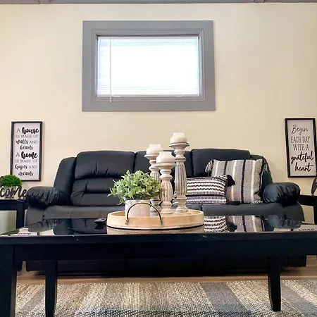 Huge 6BR Home , Modern&Convenient-3