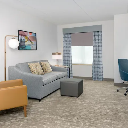 Hilton Garden Inn Buffalo Airport-2