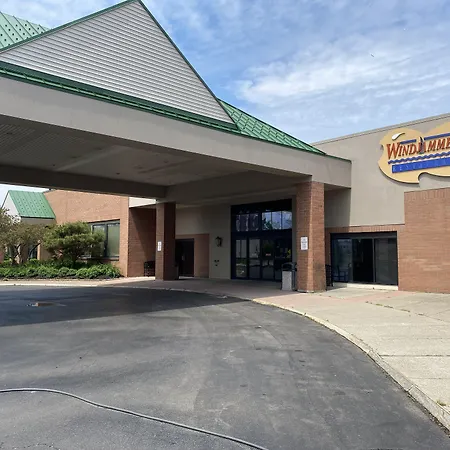 Clarion Hotel Conference Center On Lake Erie-2