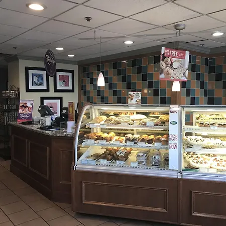 Clarion Inn & Suites Cortland - University Area-3