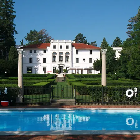 Geneva On The Lake Boutique Resort Hotel-3
