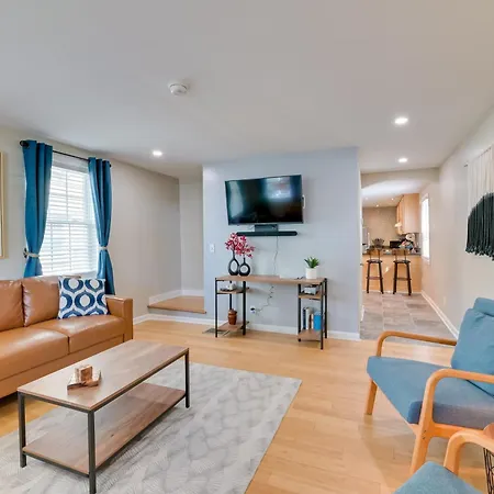 Walk To Parks & Dining: Cozy Canandaigua Home!-2