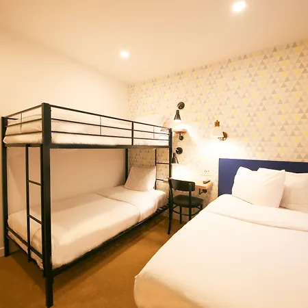Doxie Hotel-3
