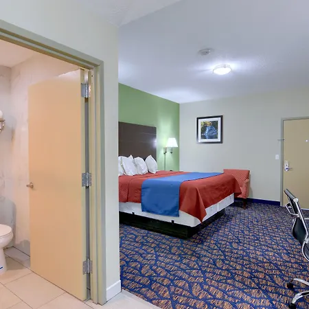 Rodeway Inn & Suites-3