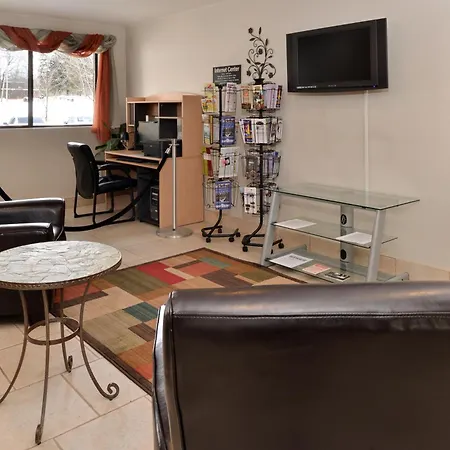 Americas Best Value Inn New Paltz-3