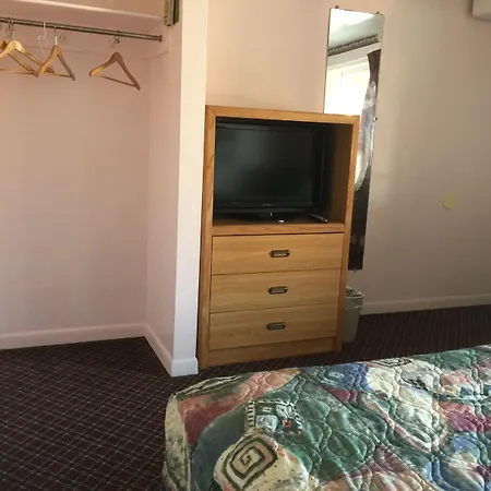 Mark Twain Motor Inn-3