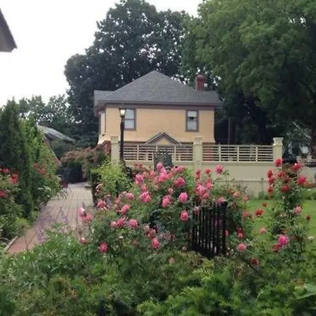 Union Gables (Adults Only)-3