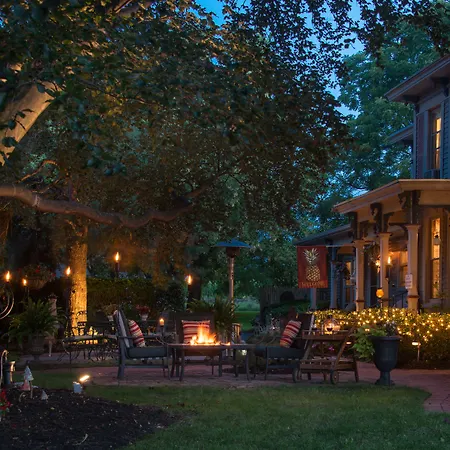 Sutherland House Victorian Bed And Breakfast-3