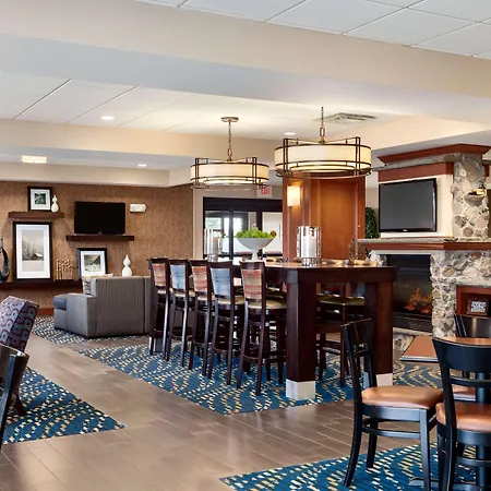 Hampton Inn Watertown-3
