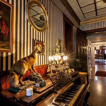 Amsterdam Castle Ny-2