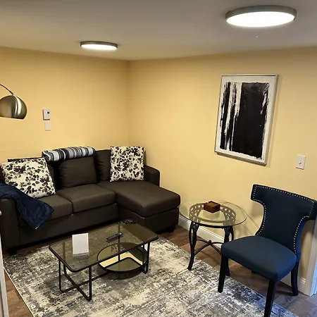 Maple Leaf Motel-3