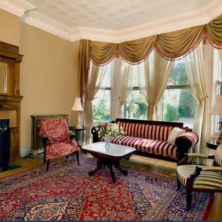 A Kingston Bed & Breakfast-3