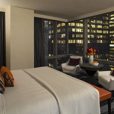 Courtyard By Marriott New York Manhattan/Central Park-3