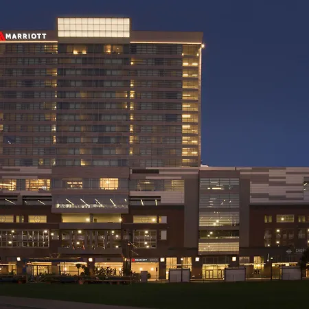 Buffalo Marriott At Lecom Harborcenter-3