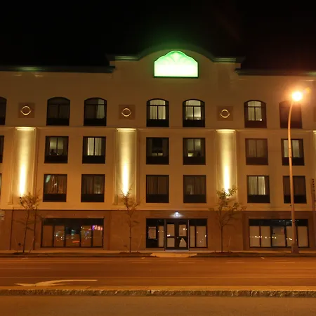 Wingate By Wyndham Niagara Falls-2