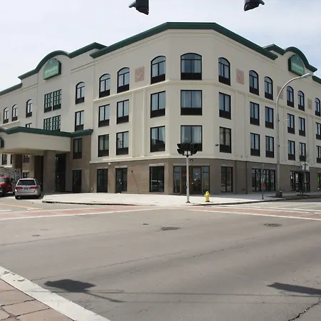 Wingate By Wyndham Niagara Falls-2