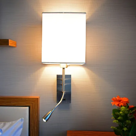Edge Hotel Washington Heights-3