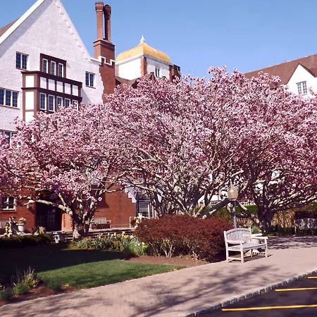 Montauk Manor-2