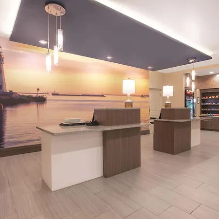 La Quinta By Wyndham Buffalo Amherst-2