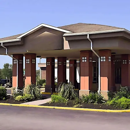 Quality Inn & Suites Syracuse - Carrier Circle-3