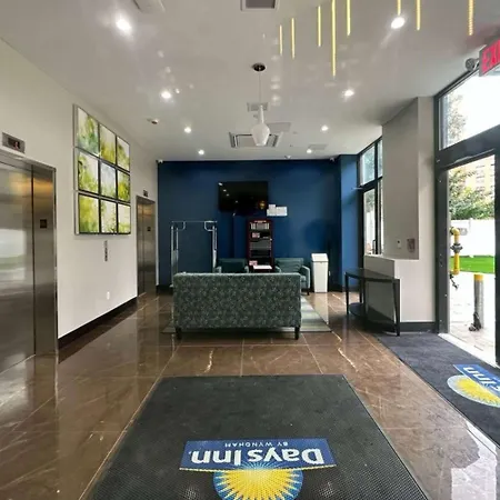Days Inn By Wyndham Brooklyn Eastern Parkway-2