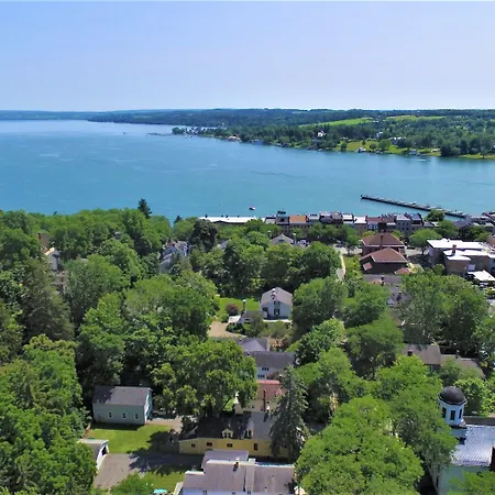 34 State "Historic Luxury Suites" Skaneateles-2