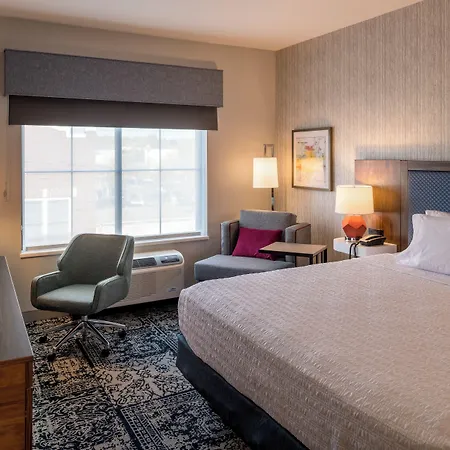 Hampton Inn & Suites Huntington Downtown, Ny-2