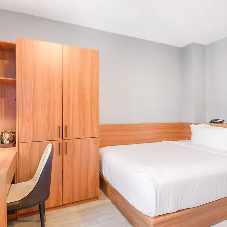 Liberty View Brooklyn Hotel-3