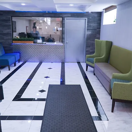 Hotel Mint JFK Airport-2