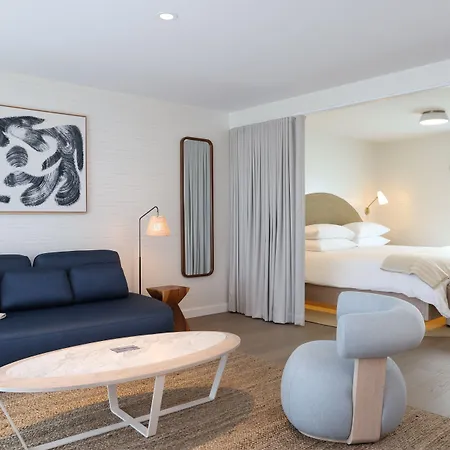 The Shoals Suites & Slips-2