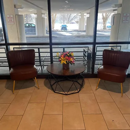 Randolph Hotel Liverpool Syracuse Airport West, Trademark-2
