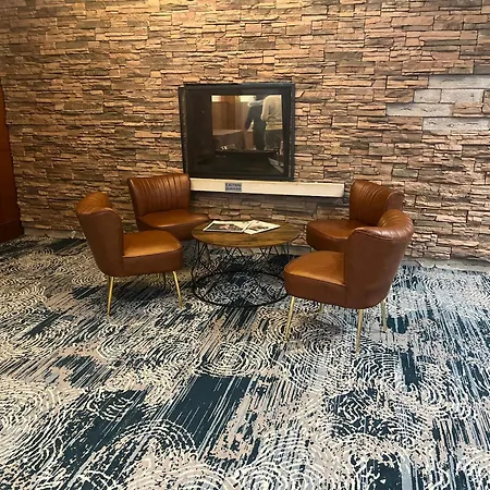 Randolph Hotel Liverpool Syracuse Airport West, Trademark-3