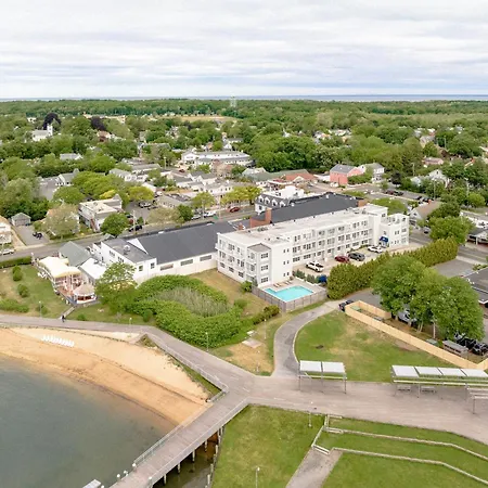 The Harbor Front Inn-3
