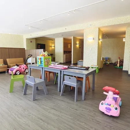 Liberty Towers - A Premier Furnished Apartment-2