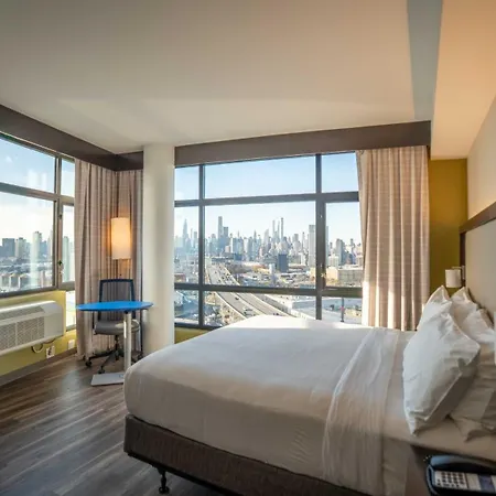 Holiday Inn Express Long Island City E - New York By Ihg-2