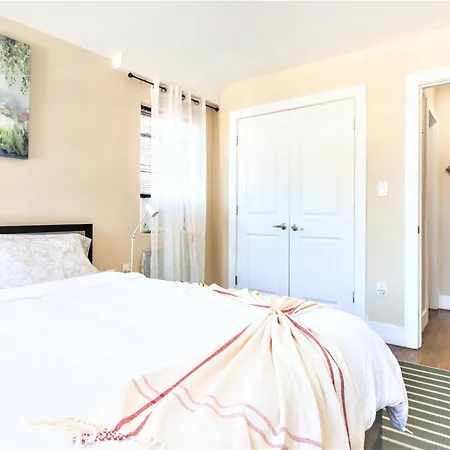 Tonel Paradise 1BR private entrance Near JFK-3