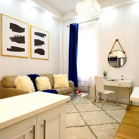 62-2B Renovated 1Br In Prime Upper East Side-2
