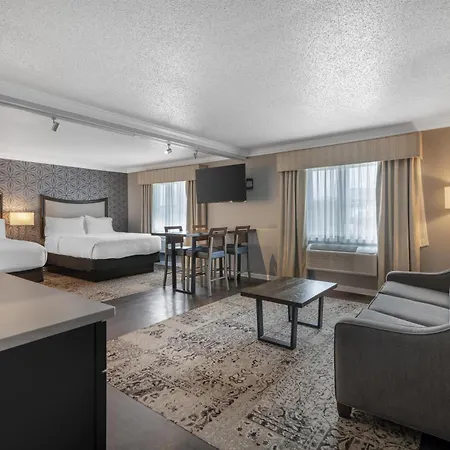 Best Western Plus Franklin Square Inn-2