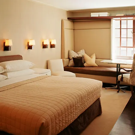 City Club Hotel-3