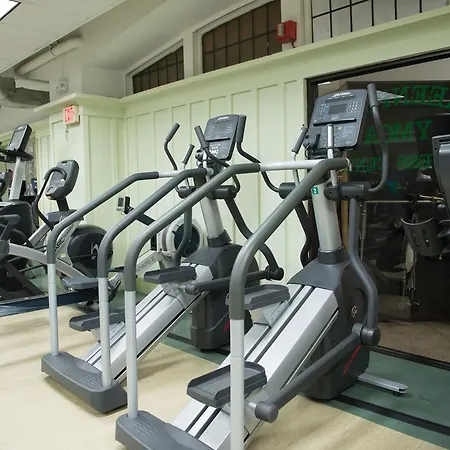 Greenpoint Ymca Brooklyn-3