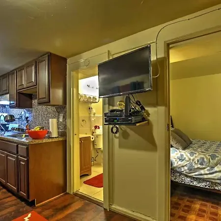 Two Bedroom Apartment - North East Bronx-3