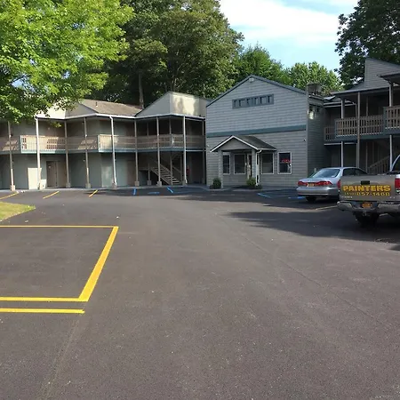Town House Inn-2