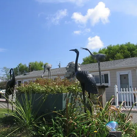 Southold Beach Motel-2