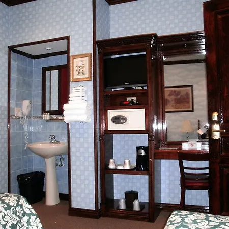 Hotel 17-3