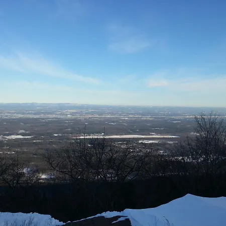 Hunter View Lodging-3