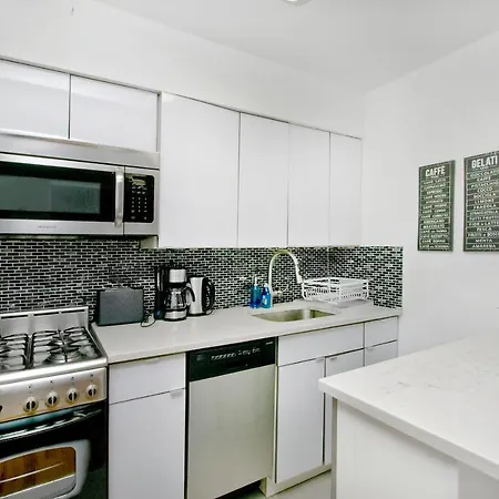 Gramercy Corporte Suites-3