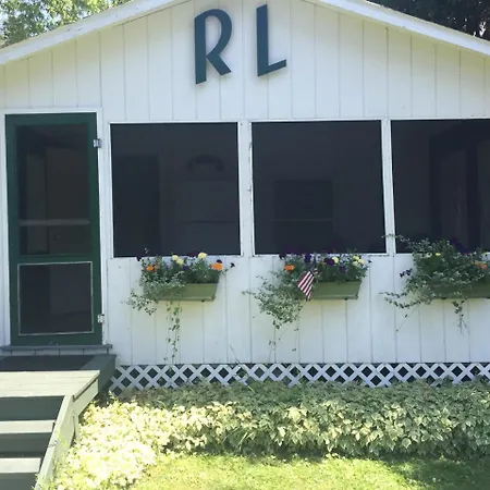 Rock Ledge Motel-3