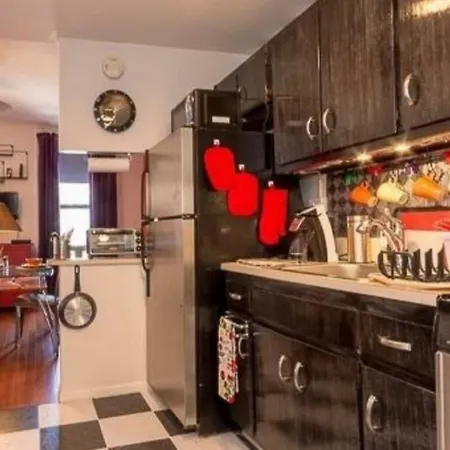 Fabulous Fully Furnished Studio Minutes From Times Square!-3