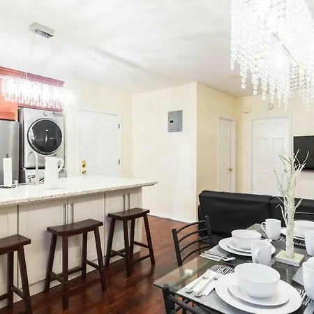 Brooklyn 3 Bedroom 1 Bathroom 8 Minutes To Subway 30 Minutes To Manhattan-2