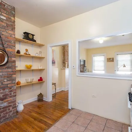 Lavish 3 Bedroom Apt In Williamsburg!!-2